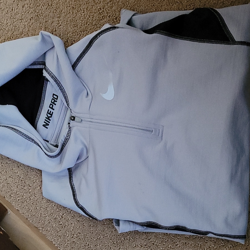 Boys Nike pro 3/4  zip hoody